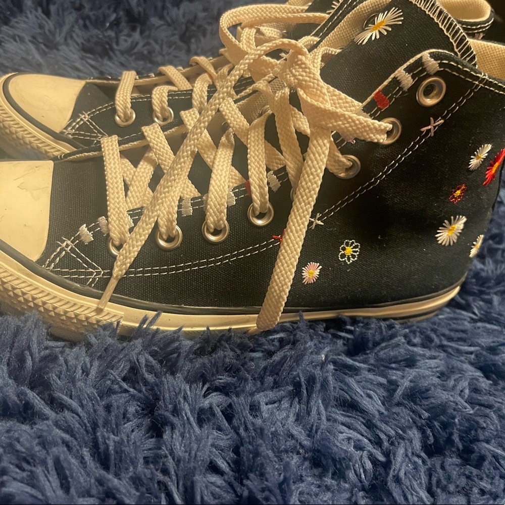 Embroidered black & white converse 8.5 womens